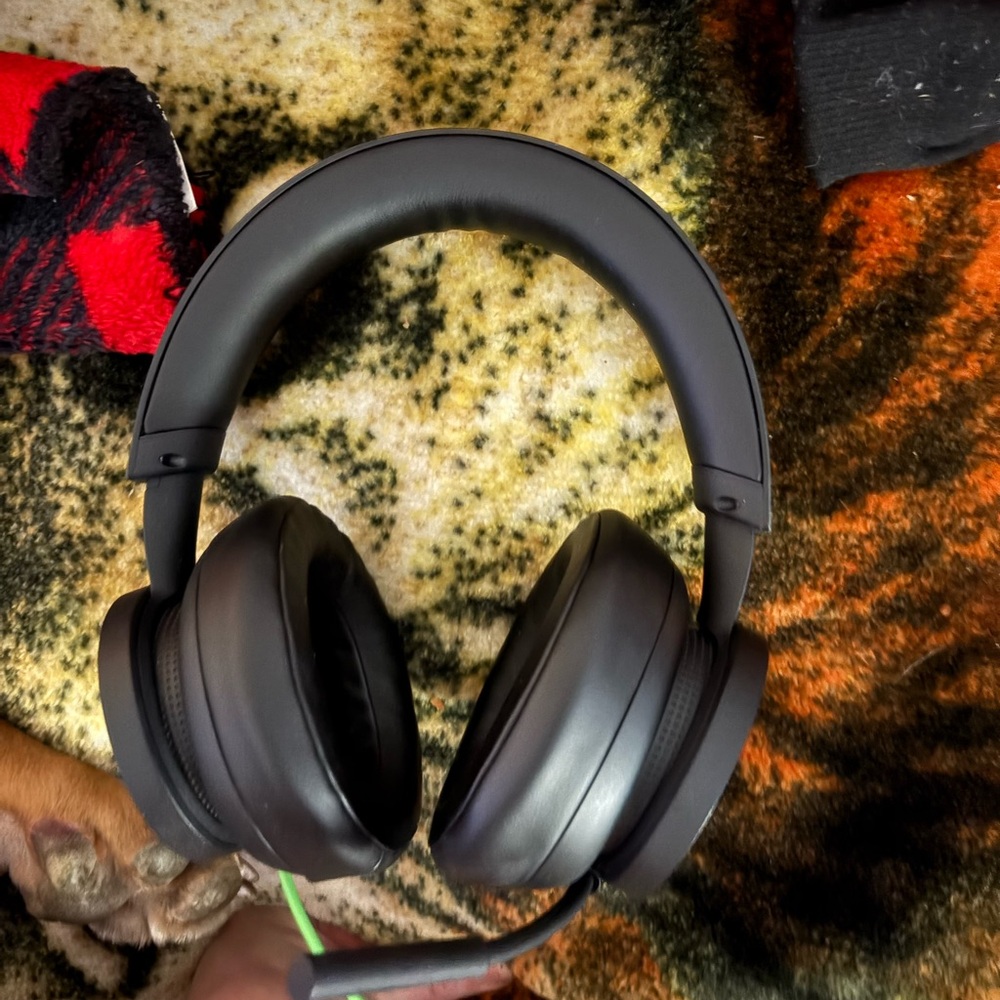 Premium Black Wireless Gaming Headset